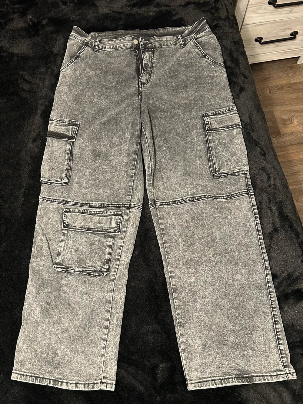 SHEIN Grey Washed Wide Leg Cargo Pants